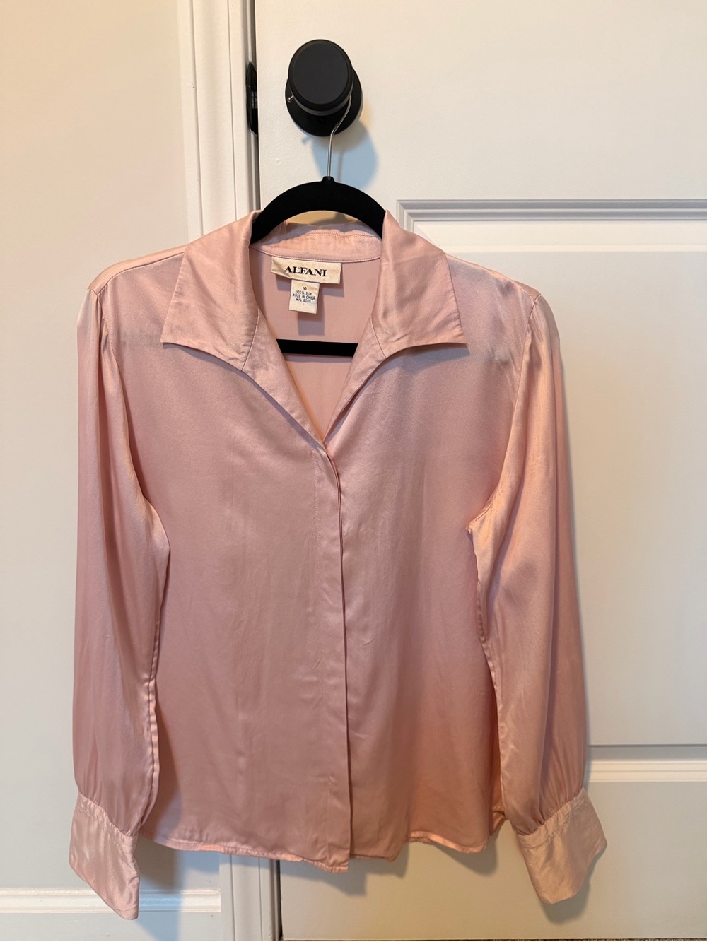 Alfani 100% Silk Blouse Size 10 Blush Pink Long Sleeve Button Front Shirt